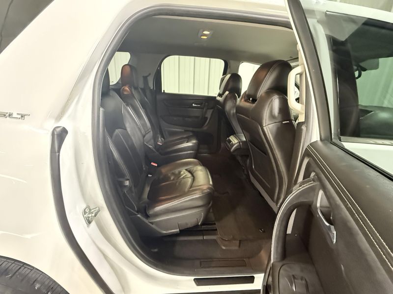 Used 2016 GMC Acadia SLTImage 11