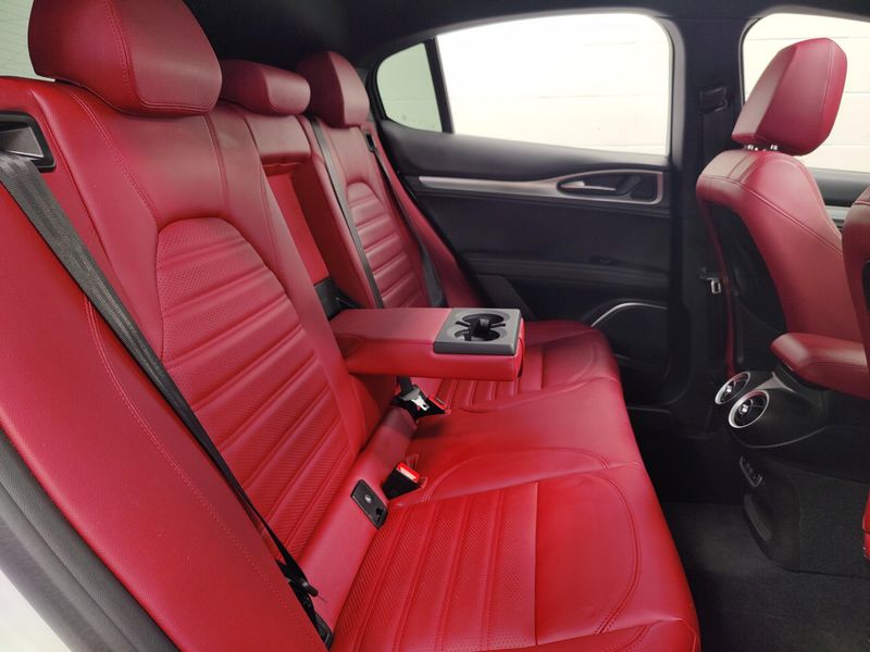 Used 2023 Alfa Romeo Stelvio Veloce AWD w/Sunroof & NavImage 18