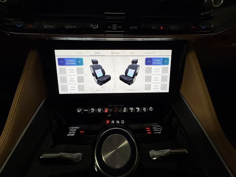 2026 Jeep Grand Wagoneer Summit Reserve 4x4Image 32
