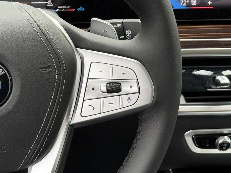 2025 BMW X7 xDrive40iImage 24