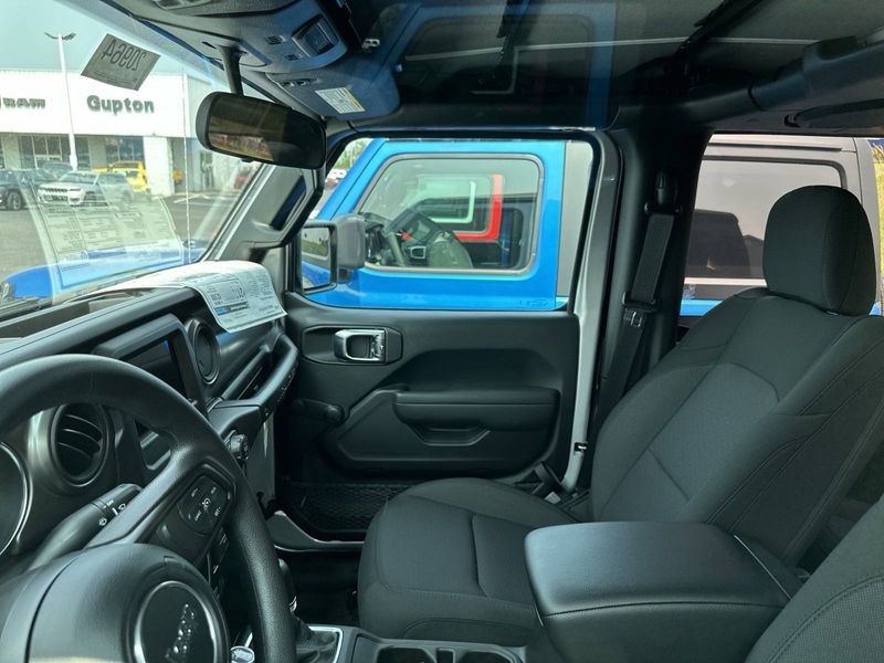 2023 Jeep Wrangler 2-door Sport 4x4Image 10