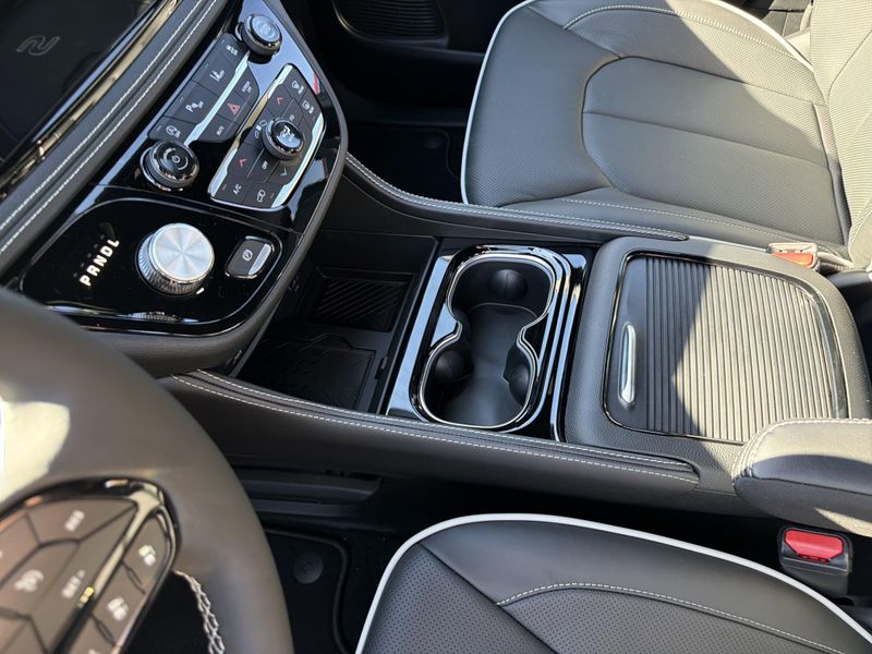 New 2026 Chrysler Pacifica LimitedImage 33