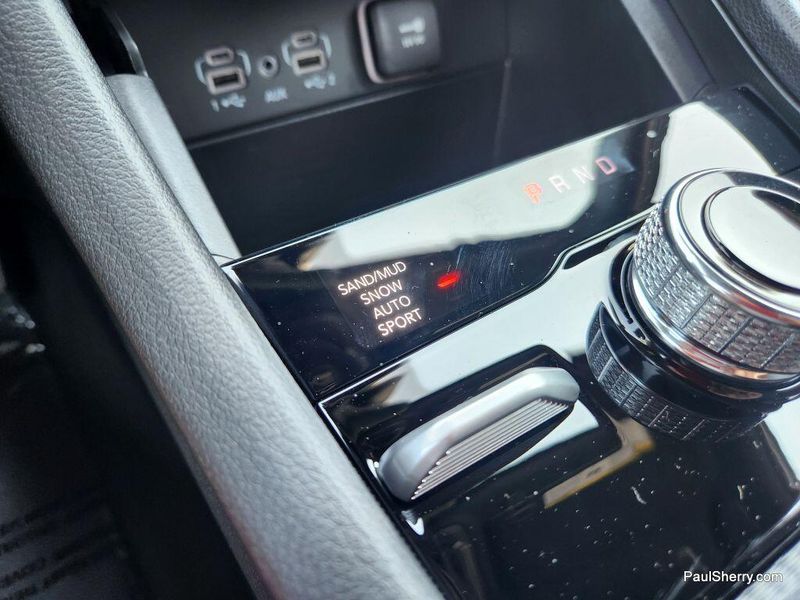 New 2025 Jeep Grand Cherokee Limited 4x4