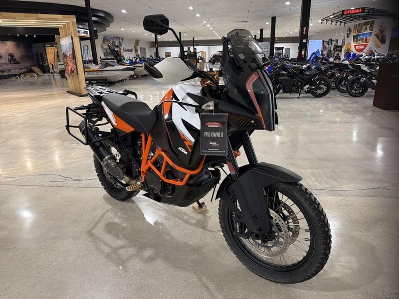 Used 2020 KTM 1290 SUPER ADVENTURE R  in a WHITE/ ORANGE exterior color. Victorville Del Amo Motorsports 760-241-7387 delamomotorsportsofvictorville.com 