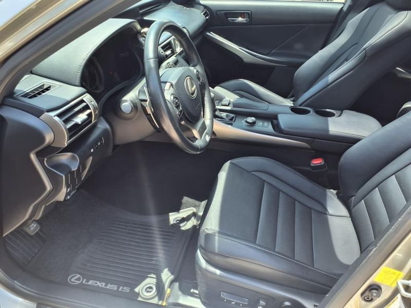 2015 Lexus IS 250 250Image 14