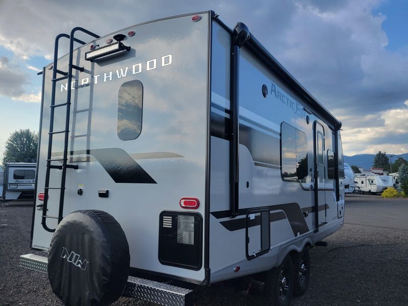 New 2026 ARCTIC FOX EDGE 22GT Image 3