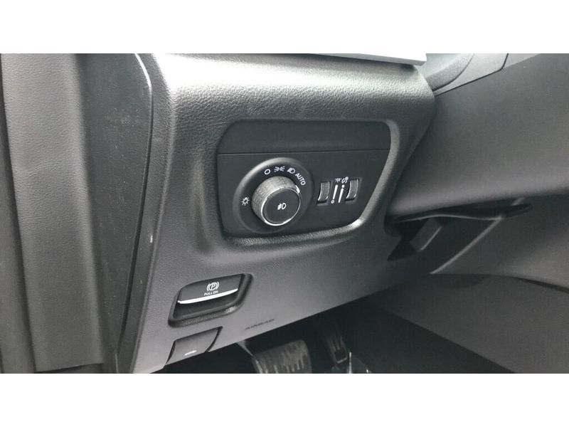 Used 2024 Jeep Grand Cherokee LimitedImage 5