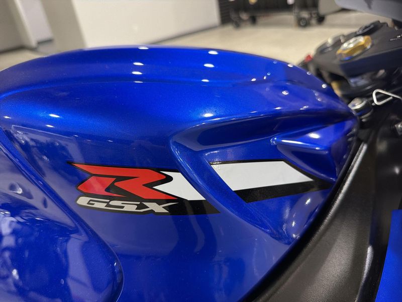 New 2026 Suzuki GSX-R750Z 40TH ANNIVERSARY EDITION Image 27