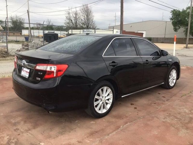 2012 Toyota Camry Hybrid XLEImage 5