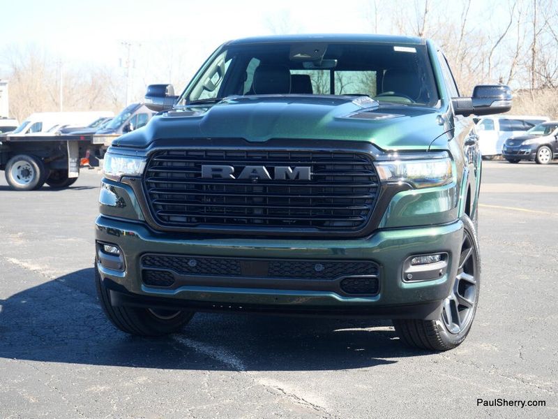 New 2026 RAM 1500 Laramie Crew Cab 4x4 5'7' Box