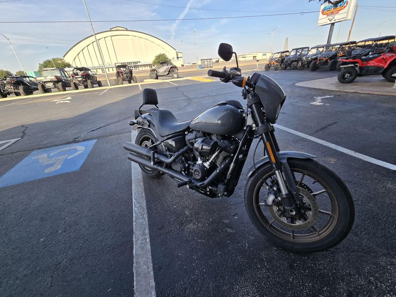 USED 2022 HARLEY SOFTAIL LOW RIDER S Image 1