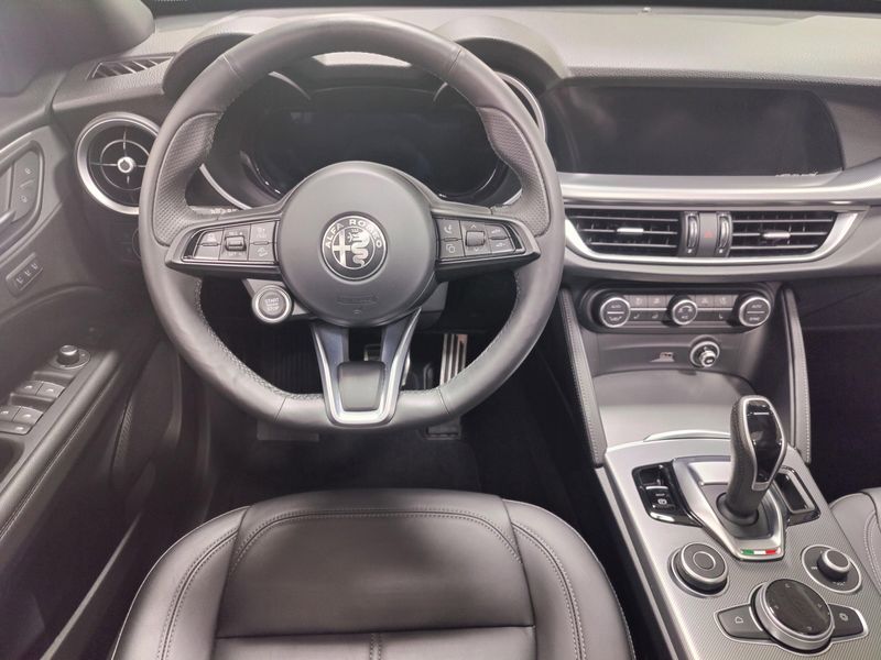 2024 Alfa Romeo Stelvio Ti AWD w/Sunroof/NavImage 24