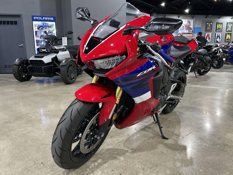 2024 Honda CBR1000RR  in a RED exterior color. Del Amo Motorsports of Redondo Beach (424) 390-7811 delamomotorsports.com 