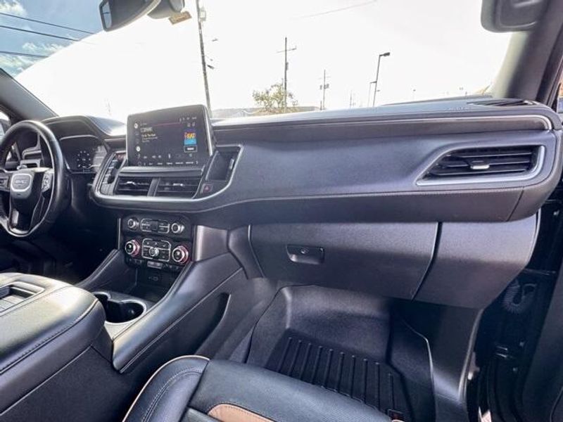 Used 2022 GMC Yukon AT4Image 14