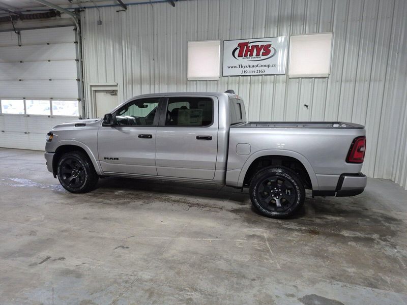 2025 RAM 1500 Big Horn Crew Cab 4x4 5