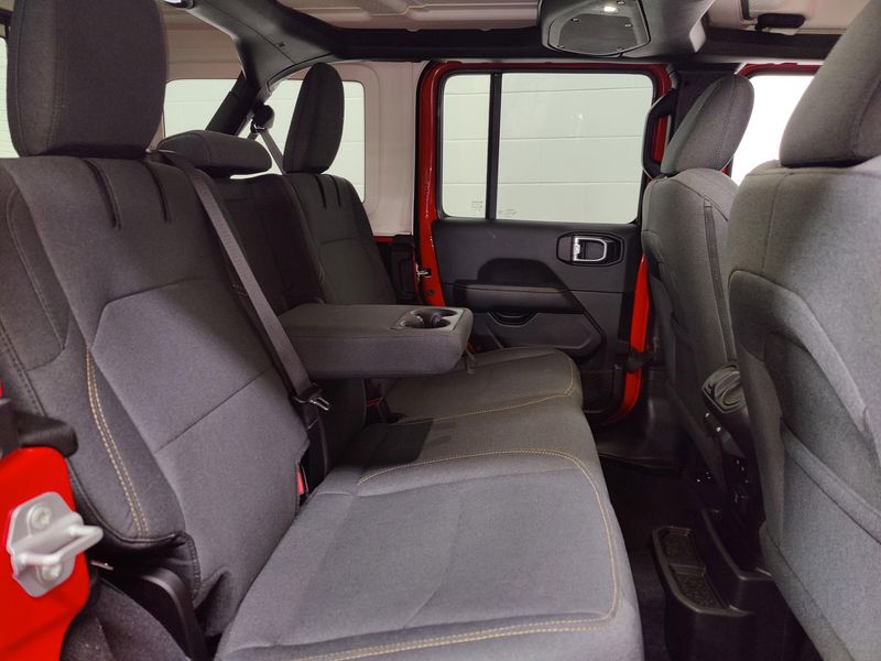 Used 2025 Jeep Wrangler 4xE Sahara 4WDImage 14