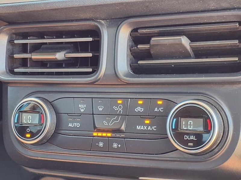 2022 Ford Maverick Lariat photo 5