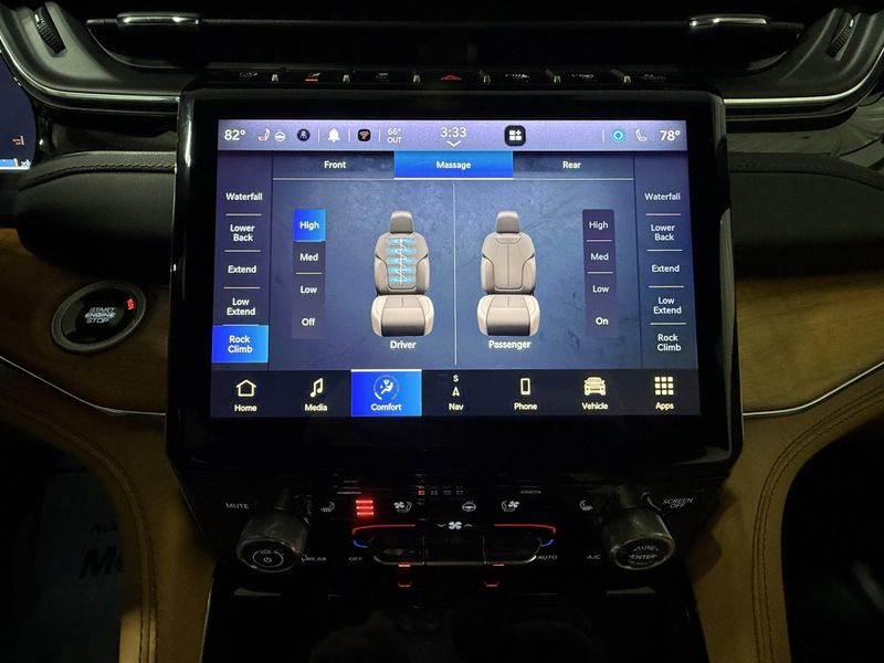 Used 2024 Jeep Grand Cherokee Summit ReserveImage 35