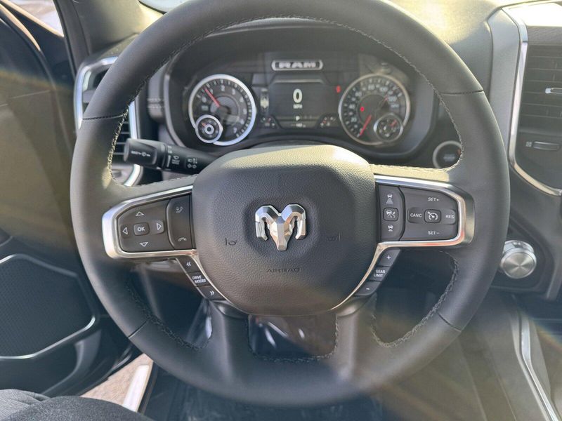 2025 RAM 1500 LaramieImage 17