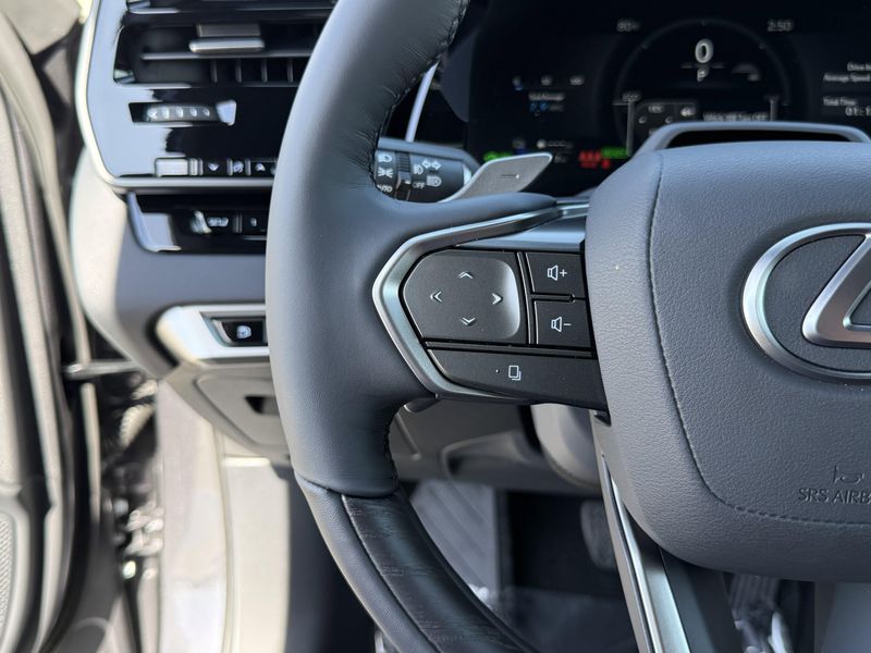 New 2026 Lexus RX 450h+ LuxuryImage 22