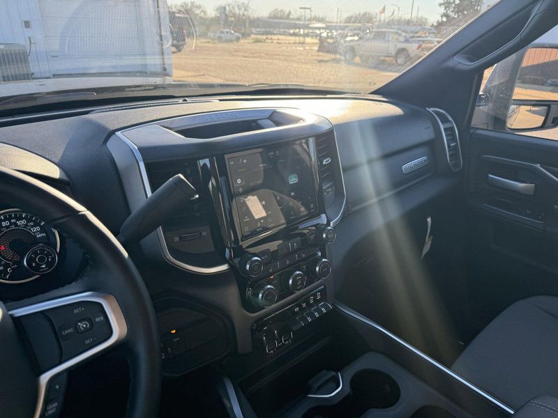 2024 RAM 2500 Big HornImage 21