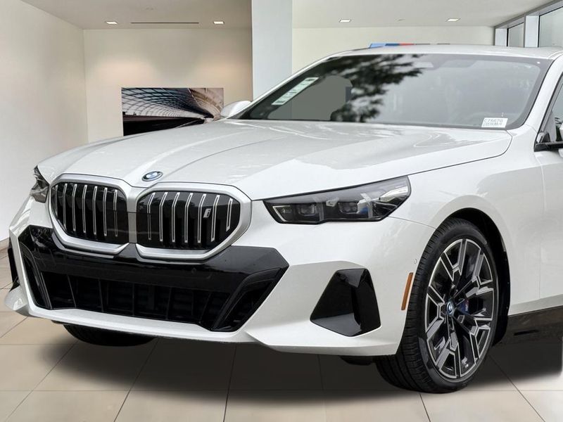 2025 BMW i5 eDrive40Image 10
