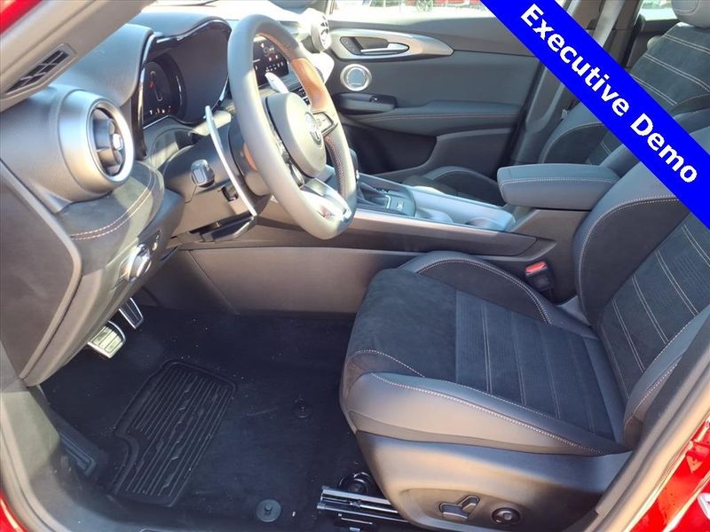 New 2025 Alfa Romeo Tonale Intensa AwdImage 13