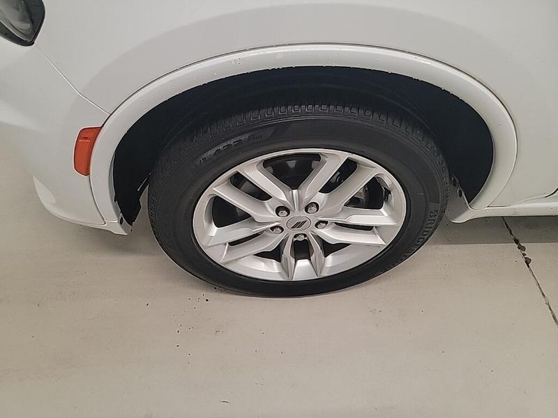 2022 Dodge Durango GT Plus photo 2