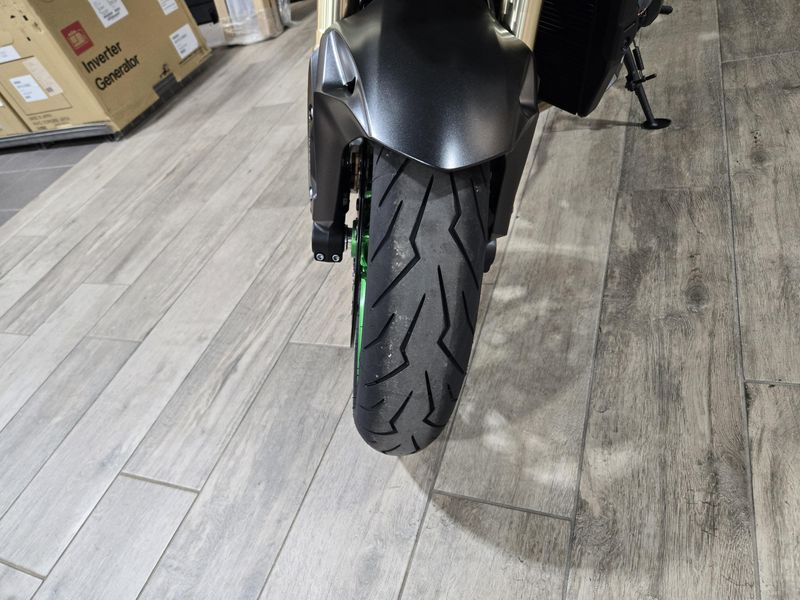 NEW 2026 KAWASAKI Z900 SE ABS Image 24