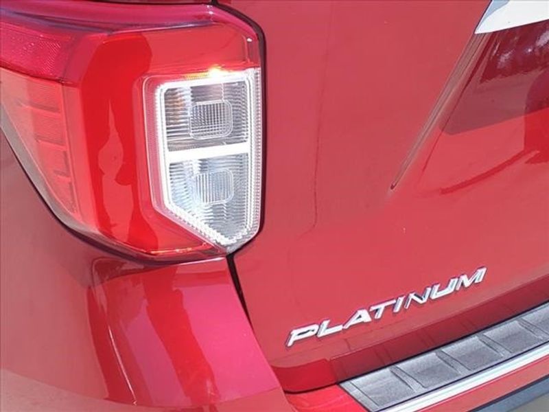 2020 Ford Explorer PlatinumImage 9