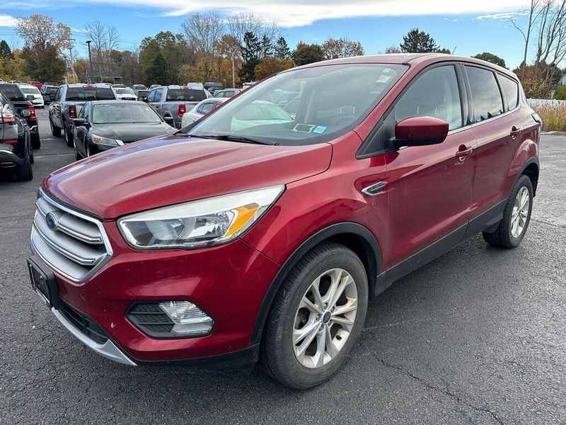 2017 Ford Escape SEImage 8