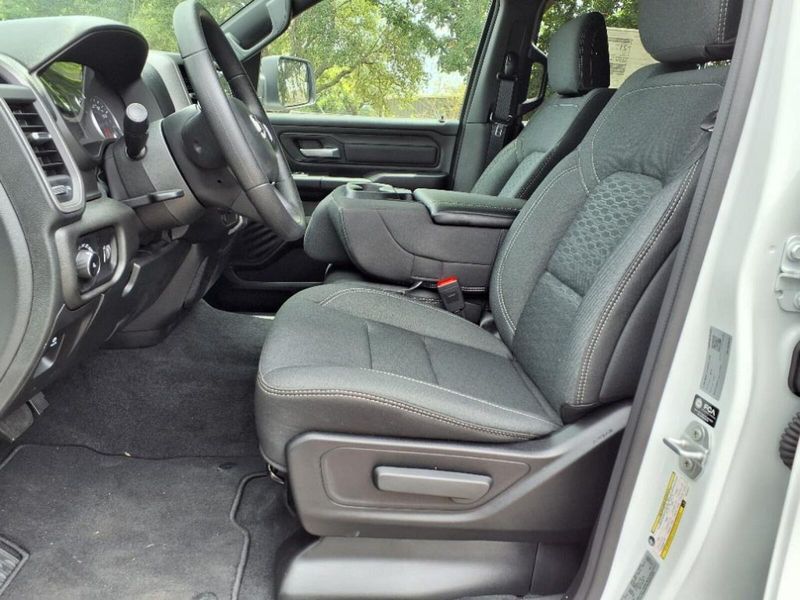 2025 Ram 1500 Tradesman photo 7