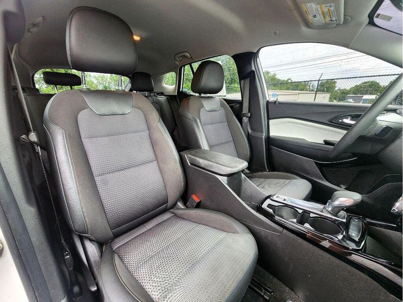 Used 2024 Chevrolet Trax LT