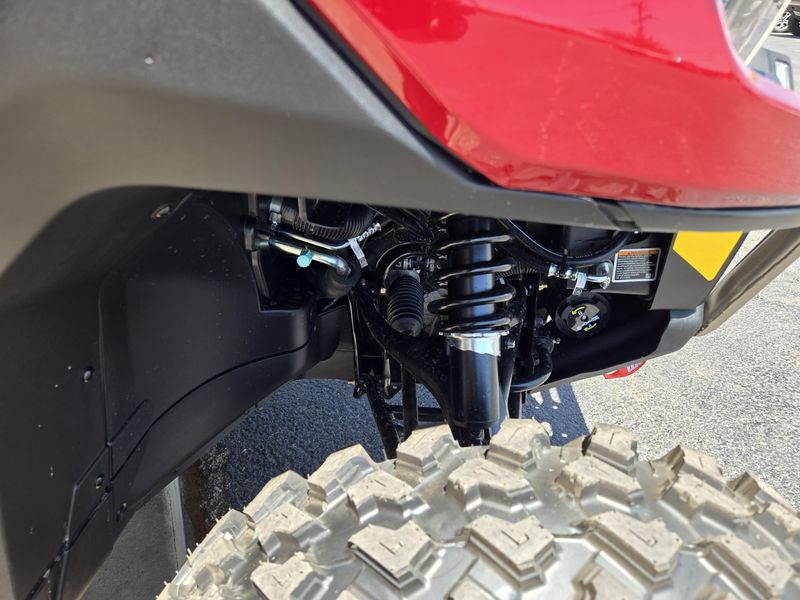 2025 Can-Am DEFENDER MAX LIMITED CAB HD10 FIERY RED Image 23