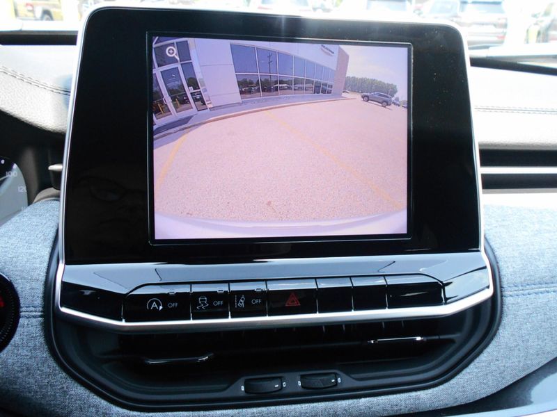 2025 Jeep Compass Latitude 4x4Image 8