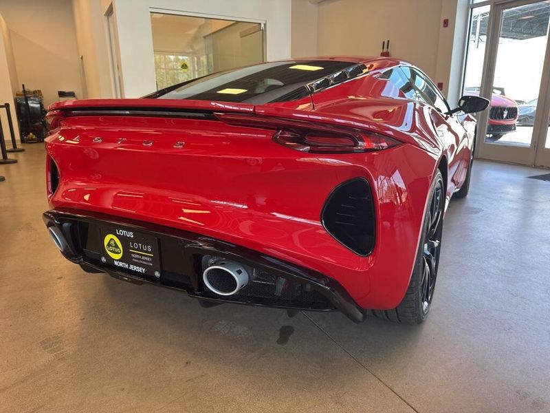 2025 Lotus Emira 
