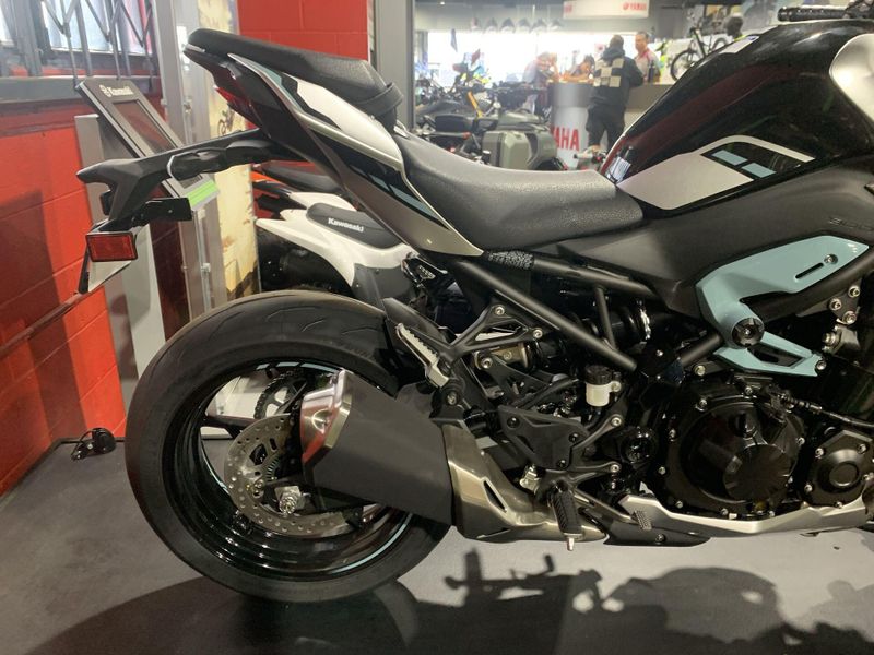 New 2025 Kawasaki Z900 ABS Image 11
