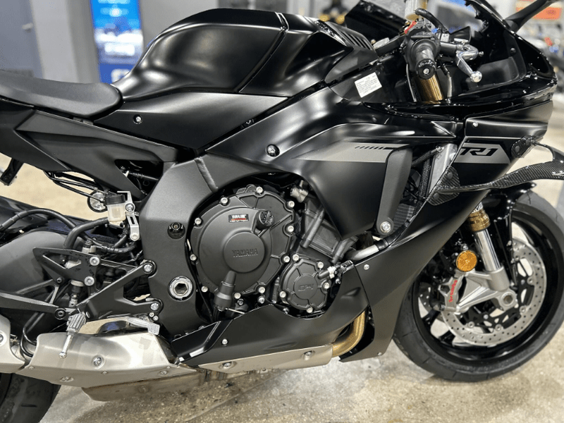New 2025 Yamaha YZF-R1 Image 12