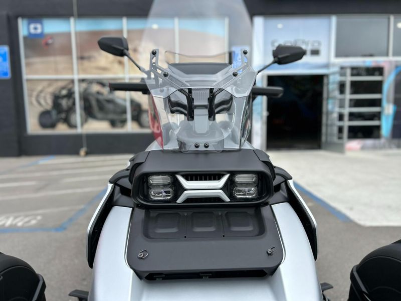 New 2026 Can-Am CANYON STANDARD Image 12