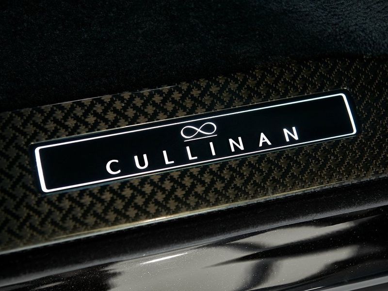 2021 Rolls-Royce Cullinan Image 28