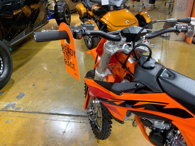 New 2025 KTM 85 SX 19&sol;16 Image 17