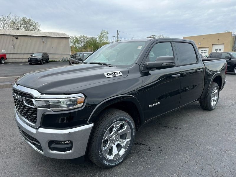 2025 RAM 1500 Big Horn Crew Cab 4x4 5