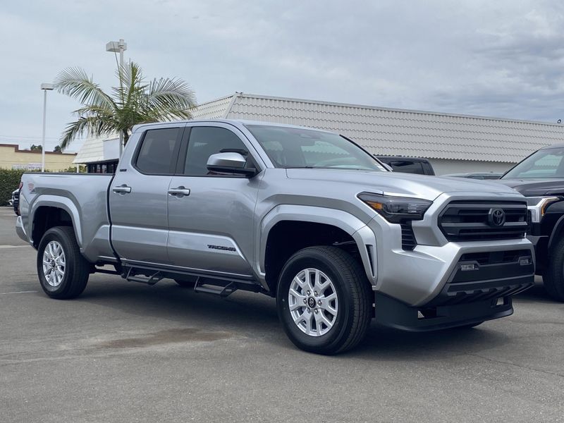 New 2025 Toyota Tacoma SR5Image 2