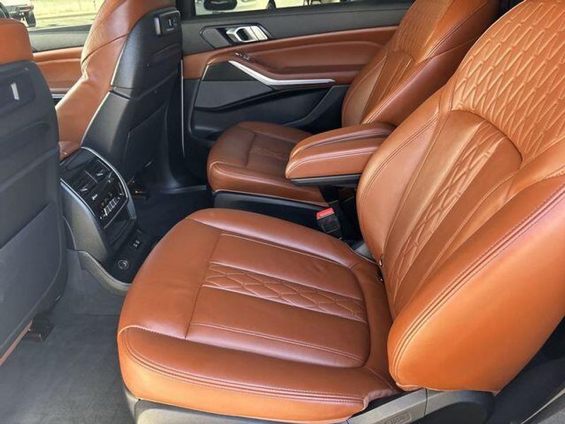 Used 2022 BMW X7 M50iImage 17