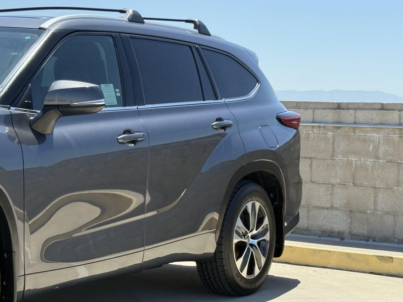 Used 2022 Toyota Highlander XLEImage 9