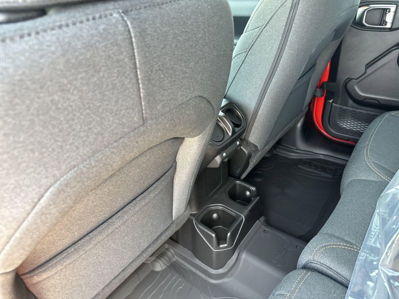 New 2025 Jeep Wrangler 4-door Sport SImage 14