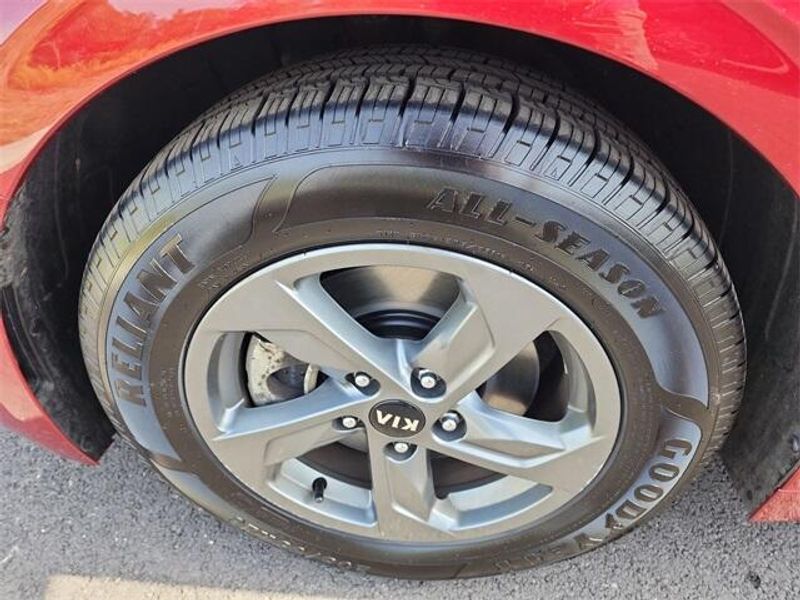 2021 Kia K5 LXImage 34
