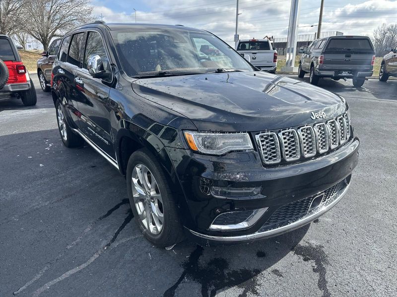 2020 Jeep Grand Cherokee SummitImage 3