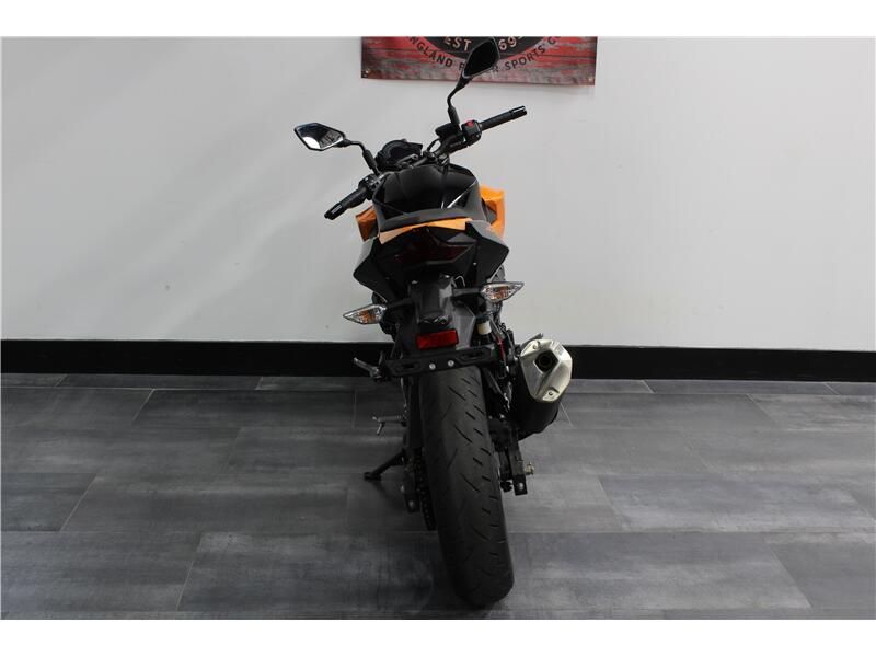 Used 2020 Kawasaki Z400 Image 2
