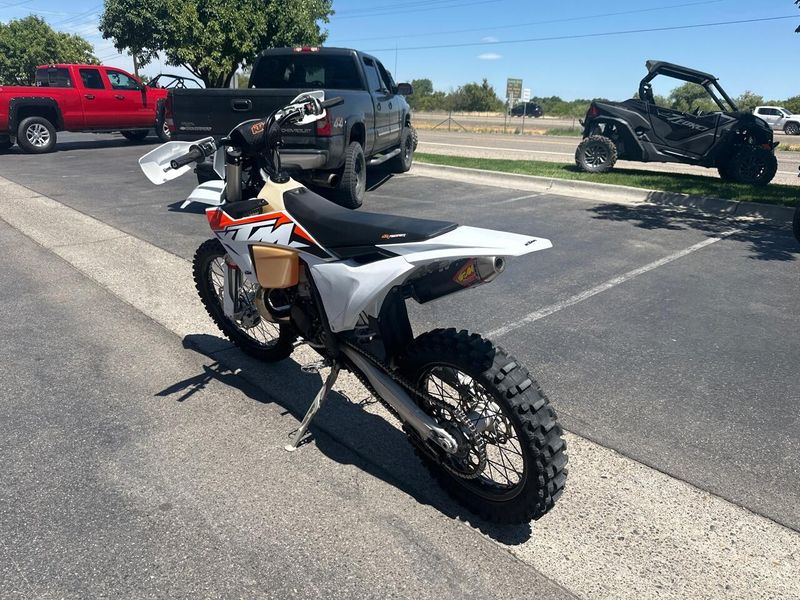 2023 KTM XC 300 